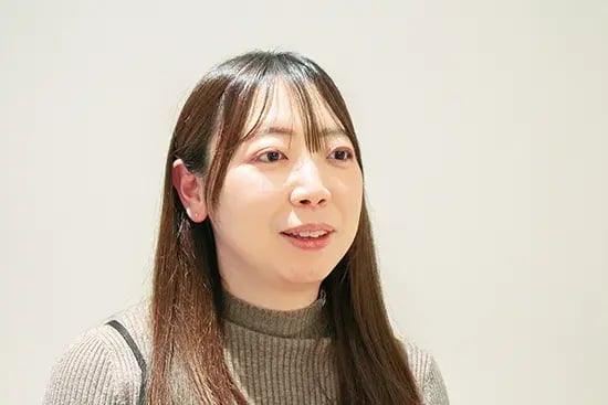 秋山　依里