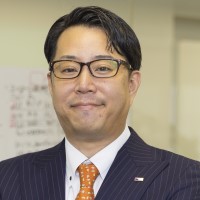 株式会社タスク<br>代表取締役社長<br>竹山 徹弥氏