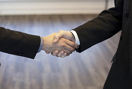 100年続く会社を目指す！IPOで
