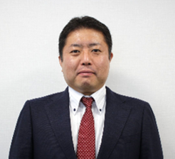 平井 靖人